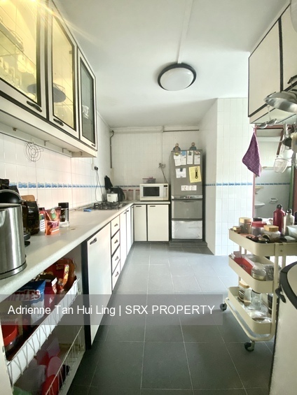 Tampines Street 81 thumbnail photo